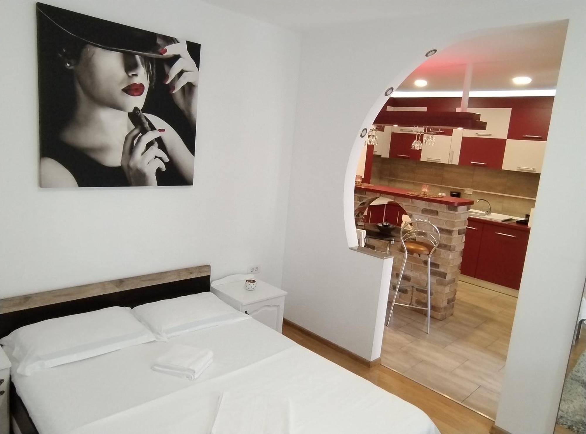 Appartamento La Relax Braşov Esterno foto