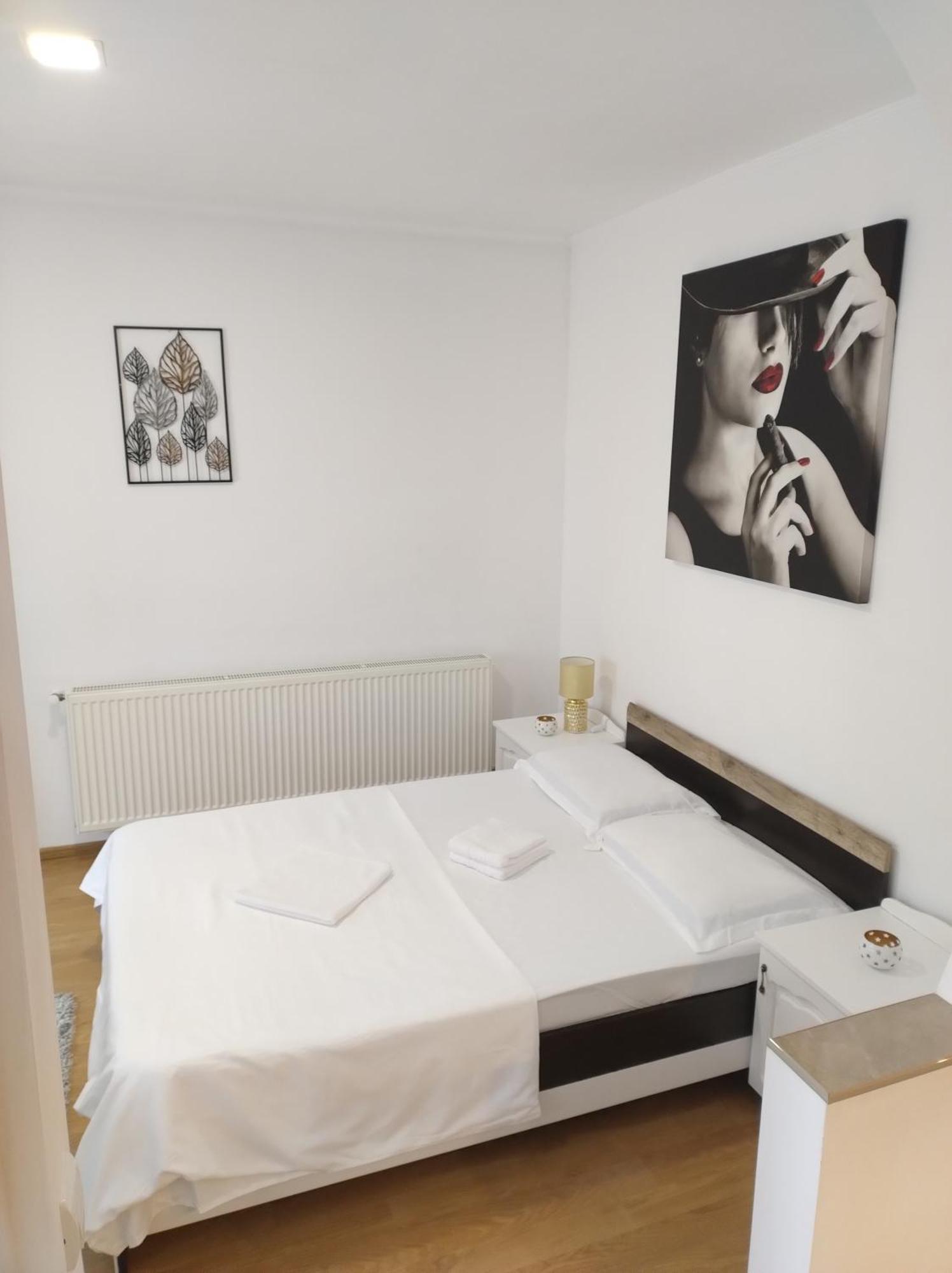 Appartamento La Relax Braşov Esterno foto